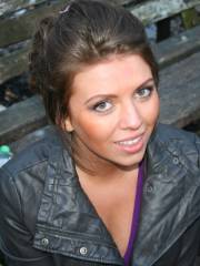 Fucking a busty babe outdoors in the park